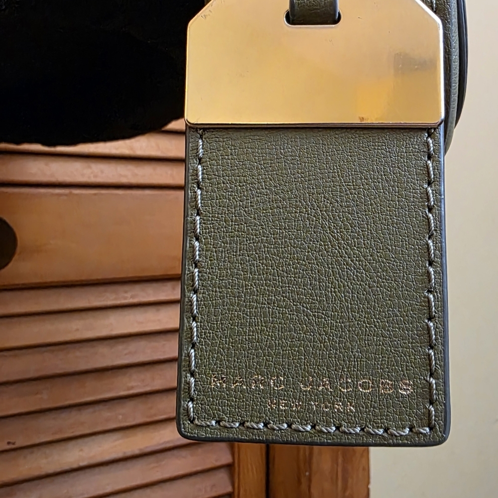 GC Marc Jacobs New York Mini Rider Olive Crossbody Bag - Picture 7 of 16